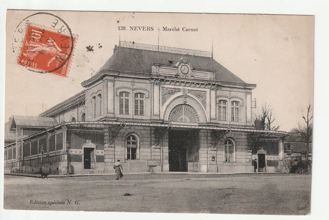 NEVERS - Nievre - CPA 58 - La Place Carnot - the Carnot Market