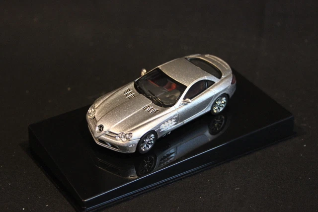 AutoArt 1/43 Mercedes-Benz SLR McLaren – Couleur Sombre – Miniature Occasion