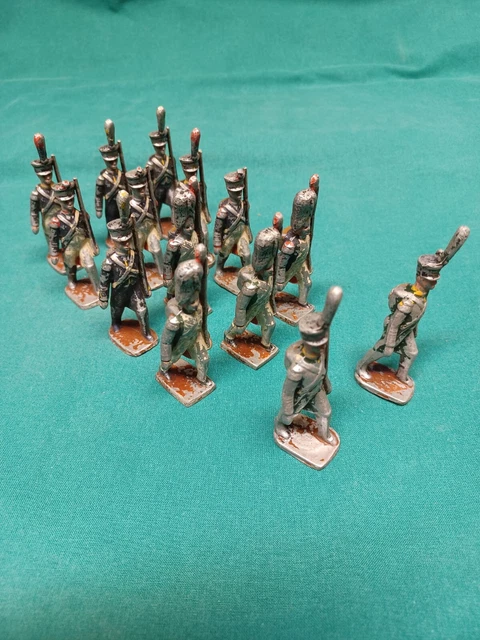 Lot De 8 Figurines Soldats Quiralu 14/18 - Aluminium - Jouet Ancien