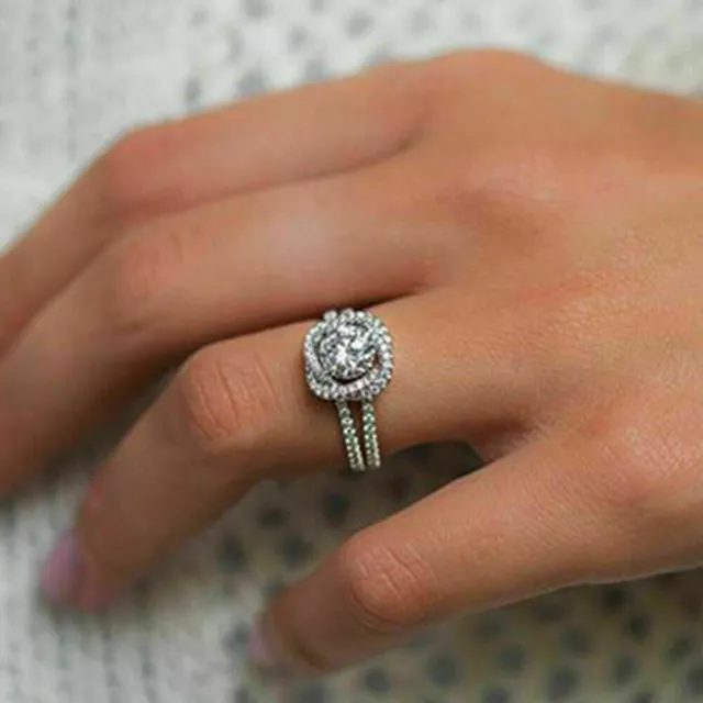 Hermoso anillo de aniversario de diamantes reales de 1,15 quilates en oro...