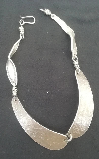 Collier Vintage Brutaliste En Métal Argenté Martelé - Pièce Créateur Ancienne