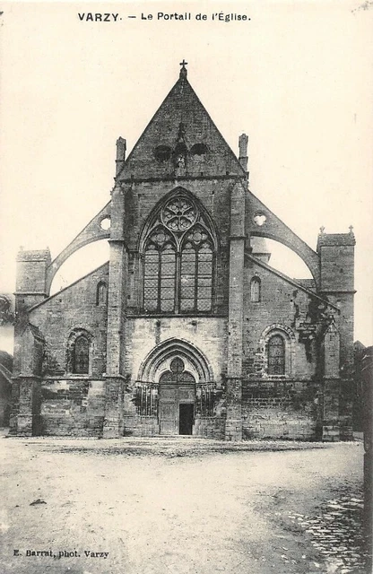 VARZY - le Portail de l'Eglise