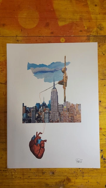 Collage Realizzato A Mano Da Parti Di Giornale E Riviste. Nuovo. Prezzo Trattabi