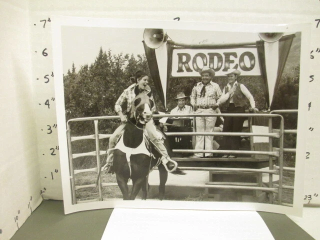ABC TV studio show promo photo '78 HAPPY DAYS rodeo Erin Moran horse Marion Ross