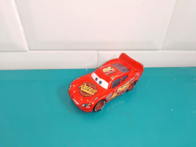 BAC3 Voiture métal Mattel Cars Disney Pixar flash mcqueen lightning