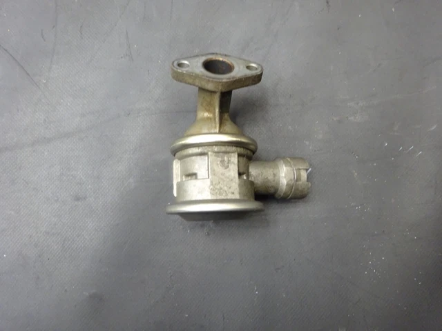 BMW 730i Li Serie 7 E65 E66 E67 AGR Valvola Sistema Aria Secondaria 72823803