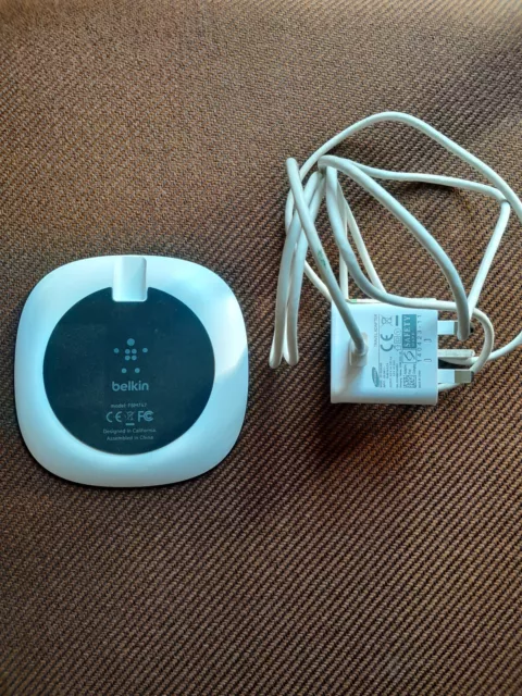 Belkin boost up QI wireless charging pad 5w Model F8M747