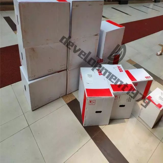 1PZ ABB PSTX105-600-70 1SFA898109R7000 avviatore morbido nuovo