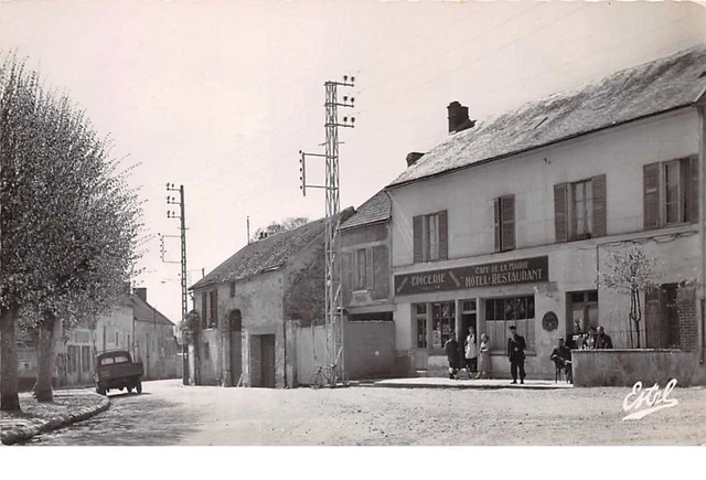 95.n°59634.aincourt.place de l'eglise