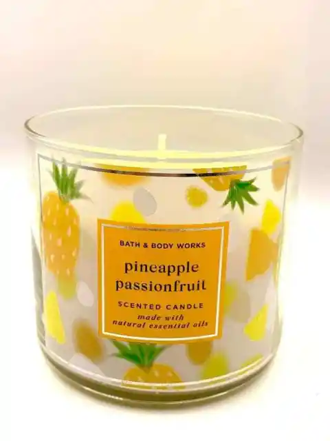 Bath & Body Works 3-Docht Kerze pineapple passionfruit 411g