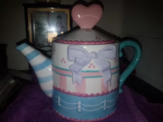 L@@K,Large Ceramic Tea Pot Collectable, Bow And Love Heart Pink & Blue Decorated