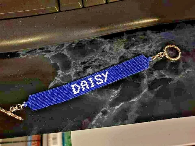 Pretty Little Liars Fashion Emily also owns this bracelet and Hanna also owns #71 Pretty Little Liars Fashion Emily also owns this bracelet and Hanna also owns