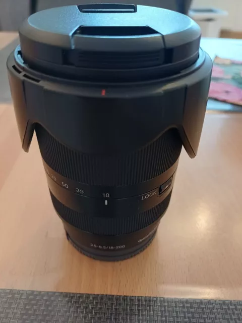 Sony * SEL 18-200 mm F3.5-6.3 OSS LE Objektiv**NEUWERTIG**