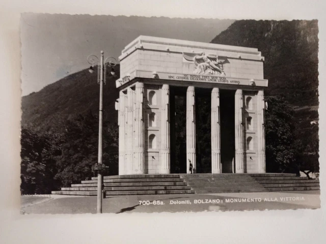 Dolomiti, BOLZANO: MONUMENTO ALLA VITTORIA - CARTOLINA VIAGGIATA 1951