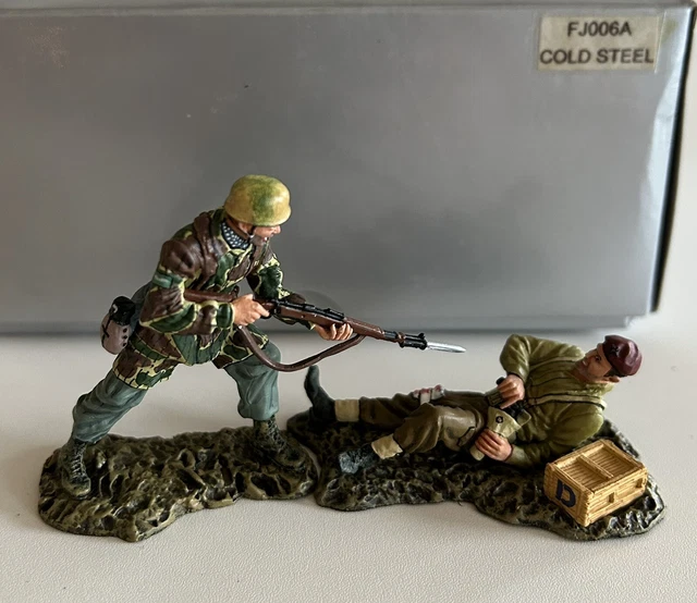 THE NEW MODEL ARMY 4 GERMAN PARATROOPERS GFJ1 WWII / King Country