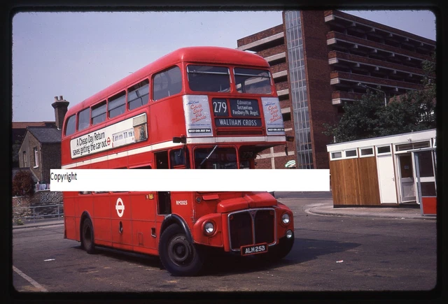LONDON TRANSPORT BUS Colour Photograph Routemaster RM 2025 ALM 25B Rte ...