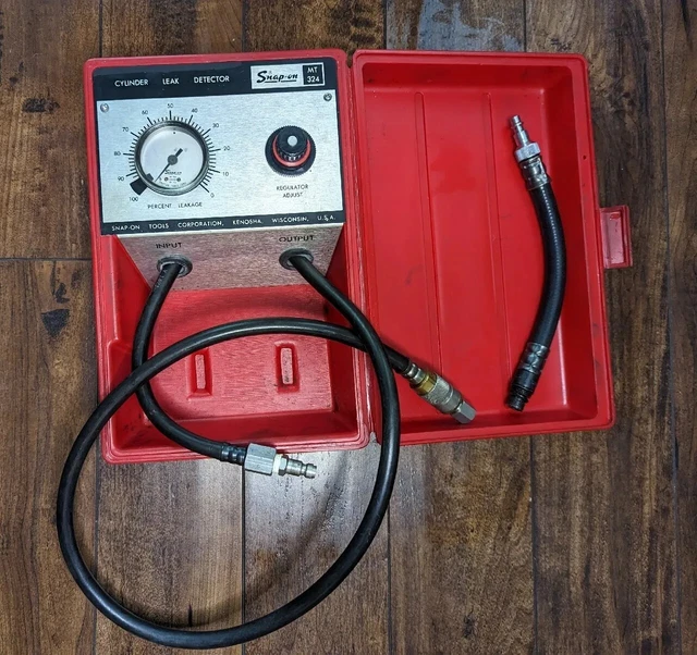 SNAP ON TOOLS MT324 Cylinder Leak Detector In Red Hard Case 75.00