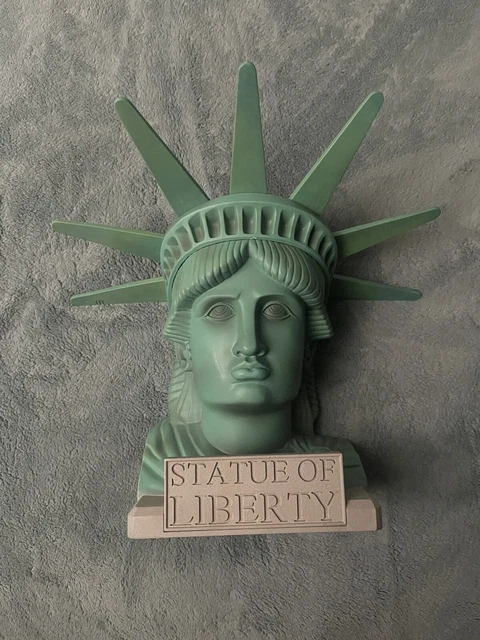 2000 ToyBiz Marvel X-Men The Movie Lady Liberty Playset Vintage Toy Biz NEW