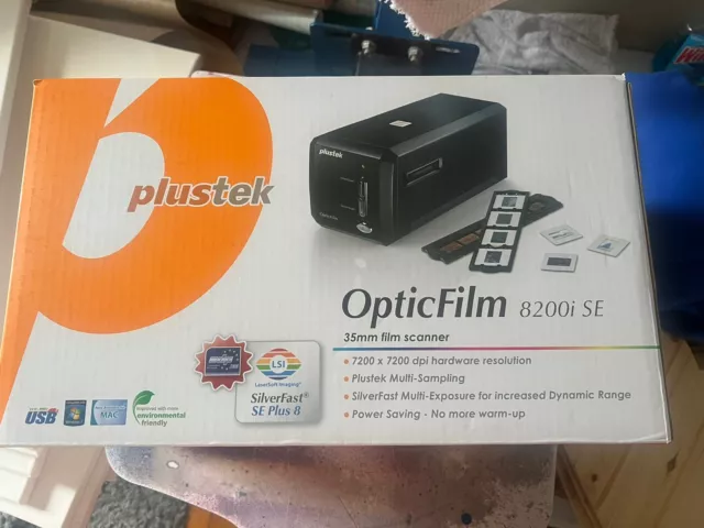 Plustek OpticFilm 8200i SE - 35mm Film  Slide Scanner #783064365345 BRAND NEW