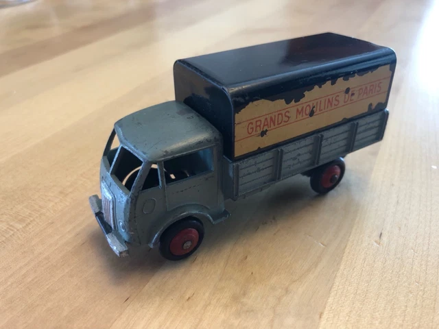 Dinky Toys France – Porte-voitures Unic/Boilot Réf 39A – Zamak – Échelle 1:43 – 1957