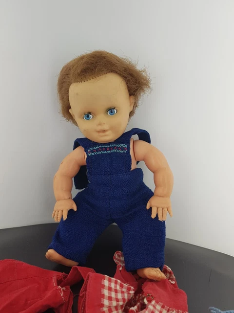 Poupée VAHINE BELLA de 1961 Noire avec yeux dormeurs & ses