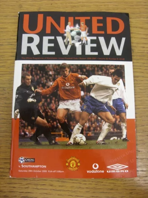 28/10/2000 Manchester United v Southampton [Premier League Champions] (creased).