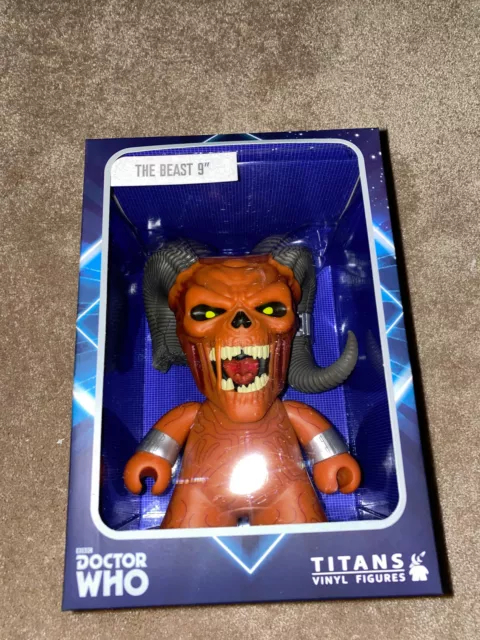 DOCTOR WHO TITANS VINYL FIGURE 9" THE BEAST MIB Window Display Box never Opened