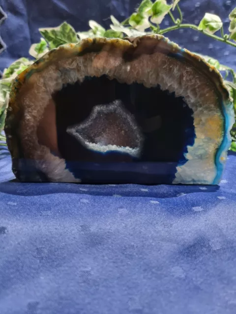 Achat Geode Druse(gefärbt) 15x9x3cm,875Gramm