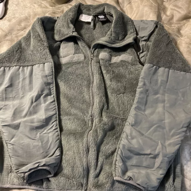 USGI Fleece Jacket ECWCS Gen III Cold Weather Med-Reg