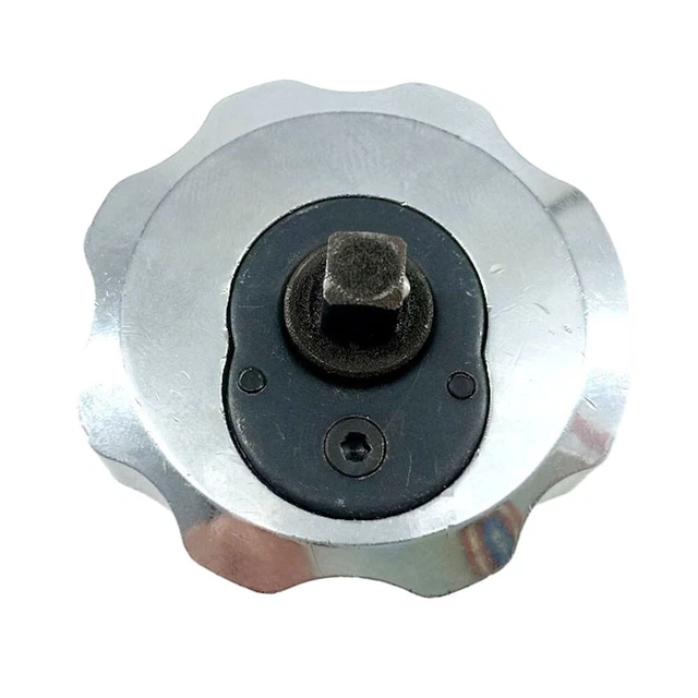 Diseño ergonómico 14 pulgadas palma de mano trinquete llave de tornillo hembra para