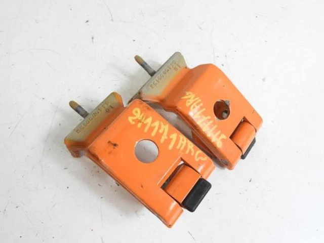 Charnière De Porte Avant Gauche Pour Renault Master 3 Phase 3 - Occasion En Bon état