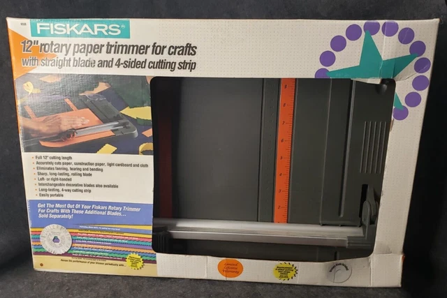 Fiskars 12" Classic Rotary Paper Trimmer for crafts straight blade+ 4 (OSSHED) Fiskars 12" Classic Rotary Paper Trimmer for crafts straight blade+ 4 (OSSHED)