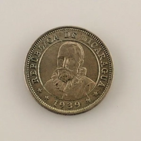 1939 Nicaragua 10 Centavos Coin Extra Fine Condition Copper-Nickel