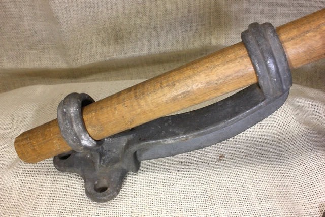 Old Flag Pole Bracket Heavy Duty Banner Rustic Vintage Galvanized Iron 1 1/2"