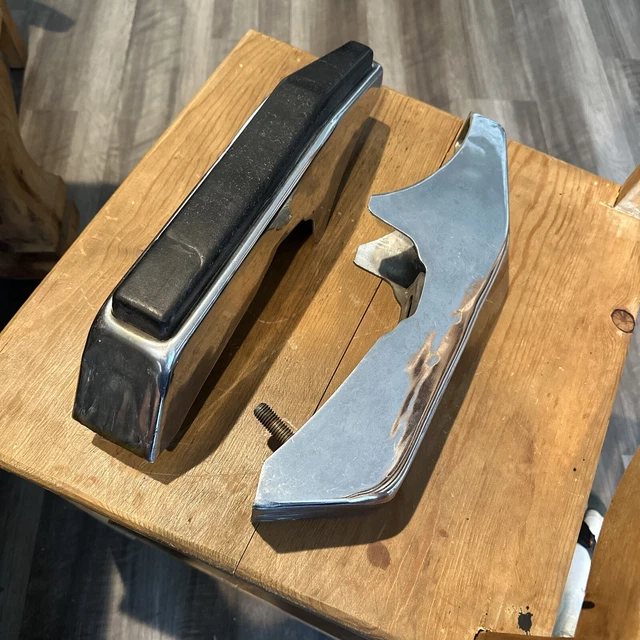 CHEVY C10 ORIGINAL Gm Front Bumper Guards for 19811987 K5 K10