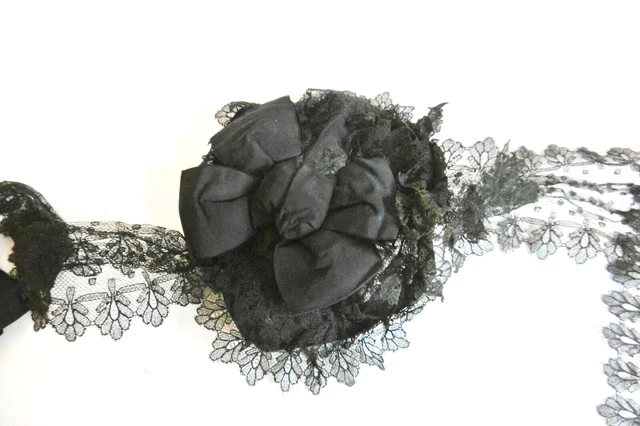 Ancien Chapeau Tout En Dentelle Et Ruban Noir Étiquette À La Coquette Paris 1900