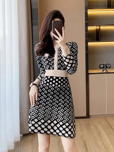 Vestito sales svasato elegante