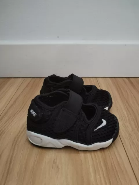 Infant nike sales rift trainers
