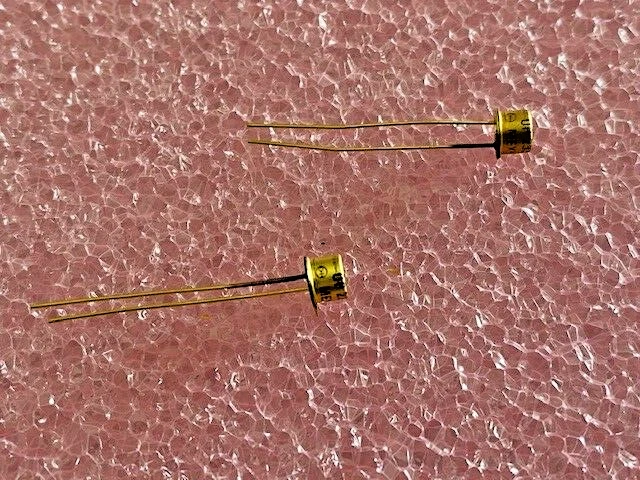 2pc Vintage TRW OP233W Infrared Emitters Infrared 890nm  GOLD