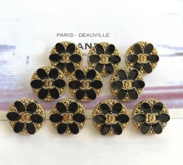 Juego de 10 piezas de dijes con logotipo de CC CHANEL oro negro flor redonda 20 mm usado