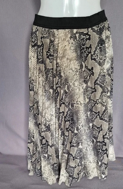 Green snake hotsell print skirt primark