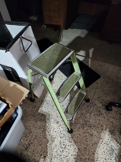 Vintage Retro Mid Century Folding Step Stool Ladder metal Beautyware