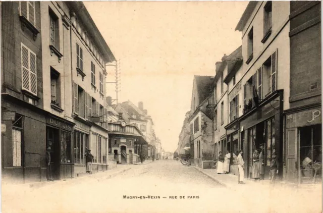 CPA MAGNY-en-VEXIN - Rue de Paris (380863)