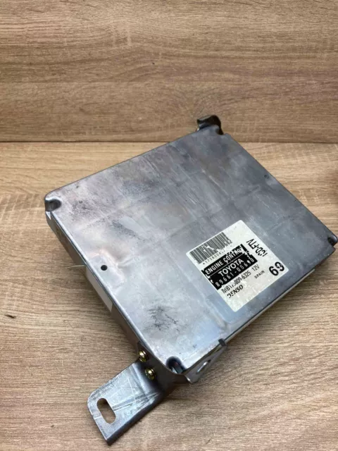 89661 05690 MB175800 6325 Denso Toyota Avensis Moteur ECU Module