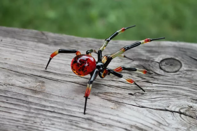 Art Glass Figurine Spider Blown Glass Spider hand blown Glass