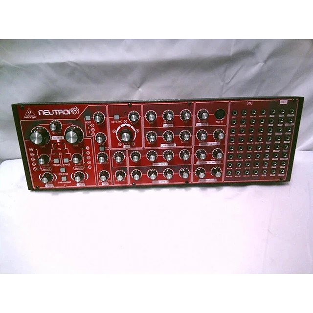 BEHRINGER NEUTRON SEMI MODULAR Analog Synth EuroRack CV Patchable