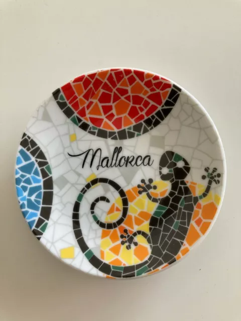 Plato pequeño decorativo ceramica recuerdo Palma de Mallorca Majorca 9 cms