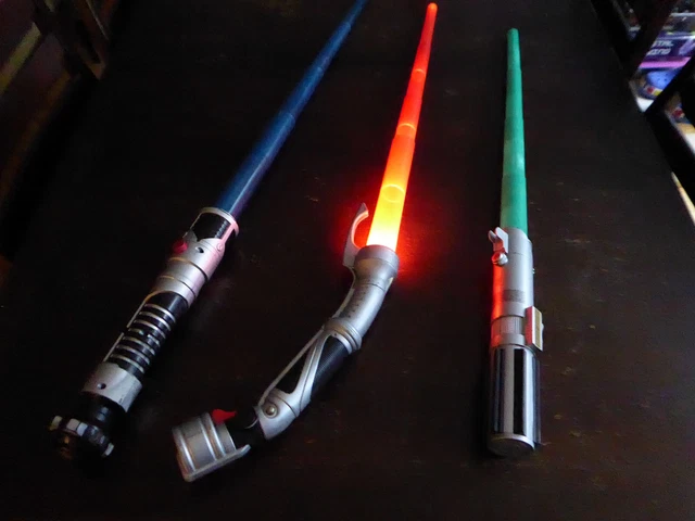 Star Wars Count Dooku Light and Sound Lightsaber Working + 2 others
