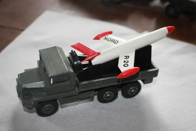 DINKY TOYS GB. Lance fusée "CORPORAL MISSILE". Ref: 666. + Boite. EUR