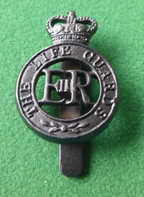 British Army Blackened Cap Badge - The Life Guards LG